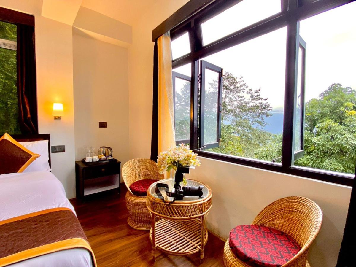 Daksha Pelling Nest Hotel Exterior foto