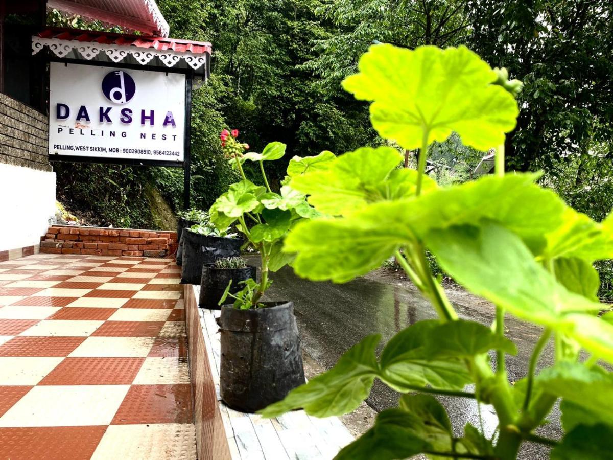Daksha Pelling Nest Hotel Exterior foto