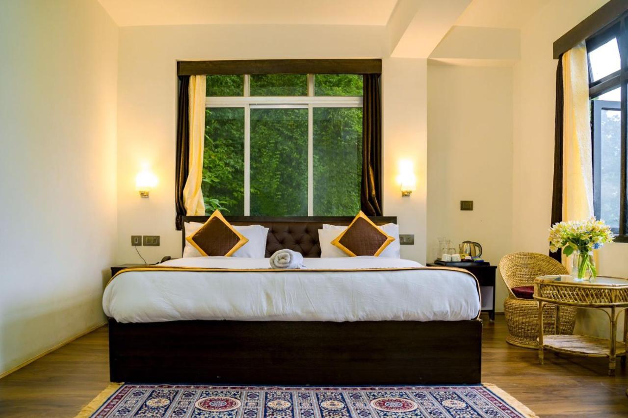 Daksha Pelling Nest Hotel Exterior foto